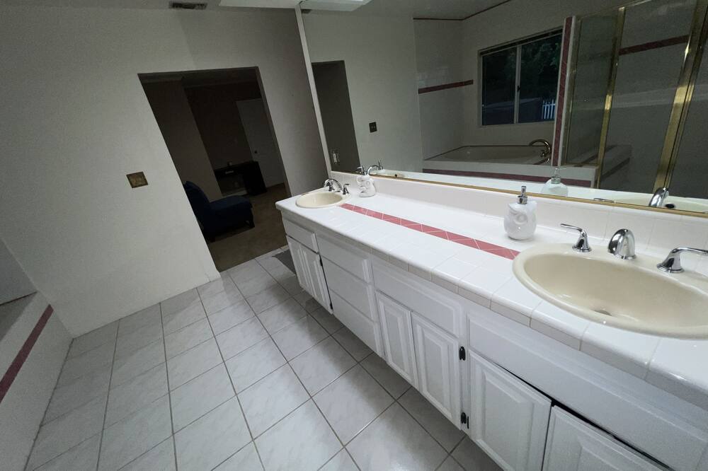 Photo of Bathroom in North Tustin