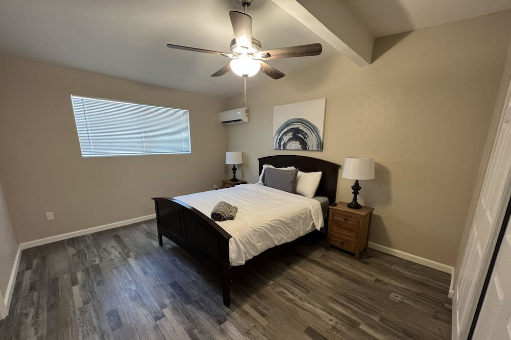 Photo of Bedroom in Vista