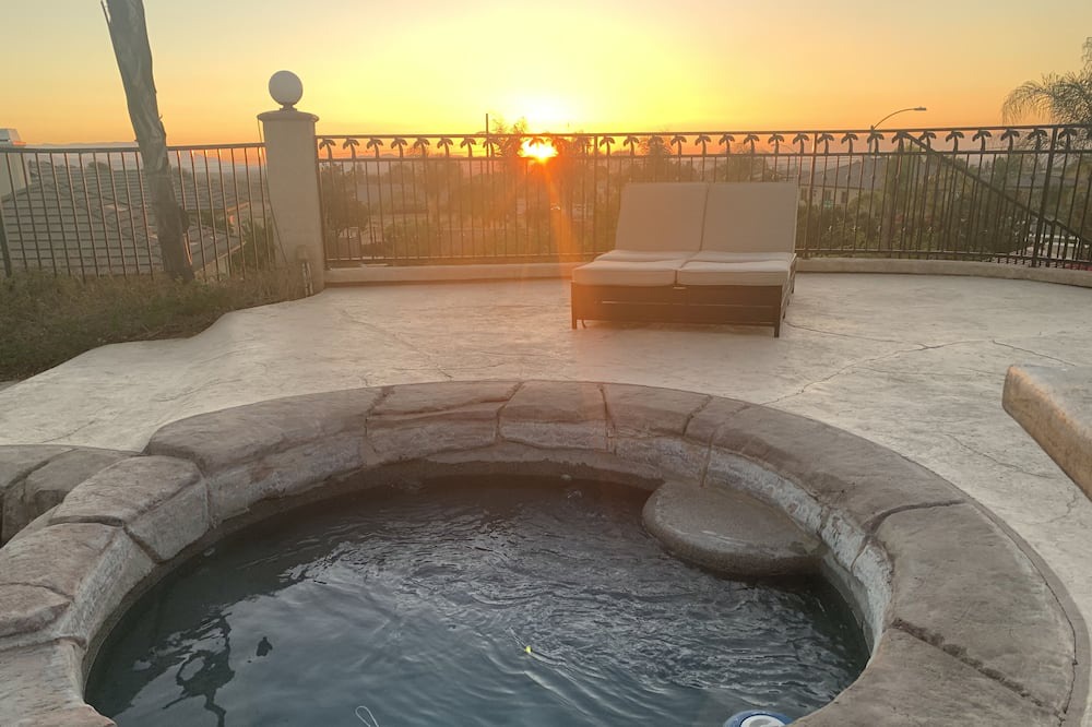 Photo of Outdoor in Alessandro Heights