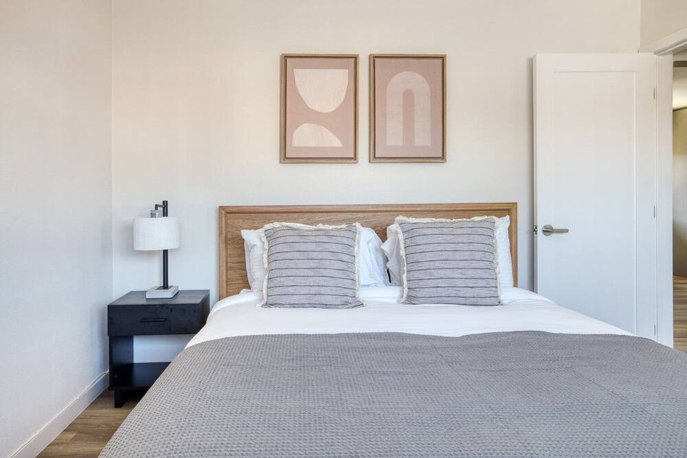 Photo of Bedroom in North Redondo