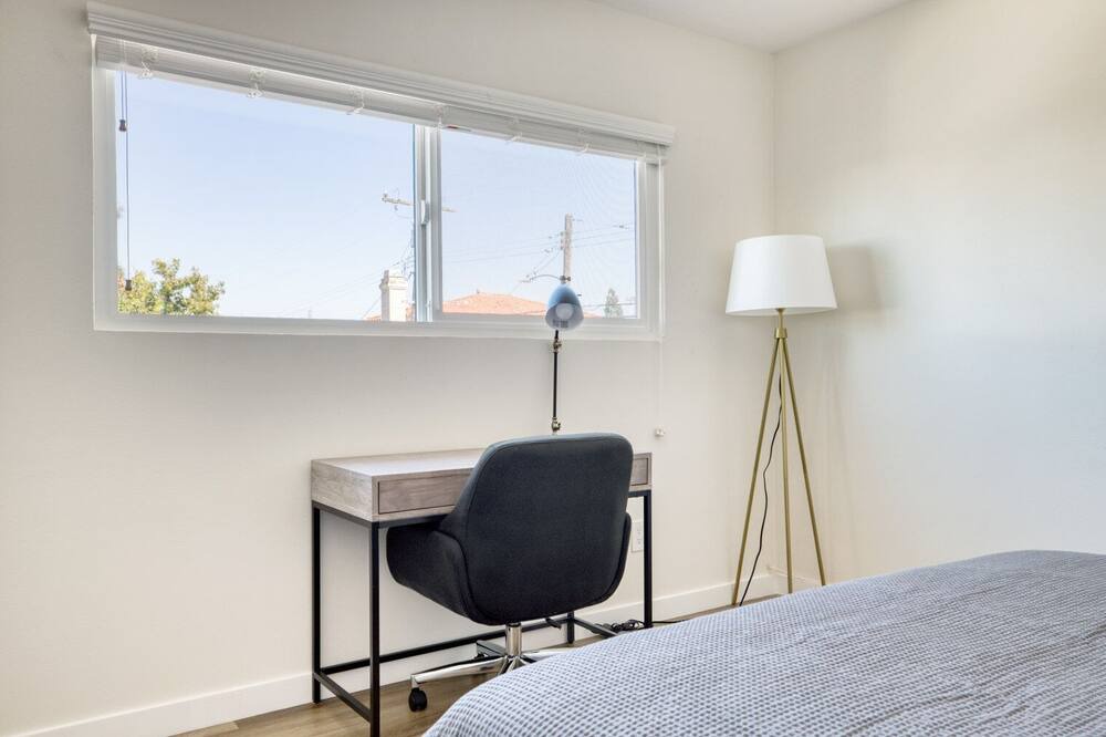 Photo of Bedroom in North Redondo