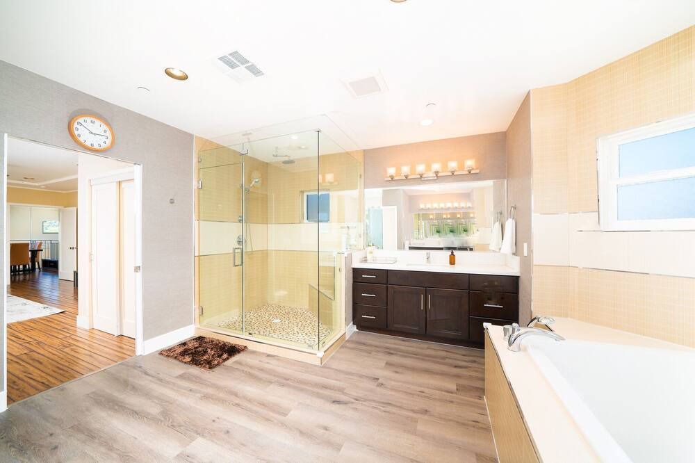 Photo of Bedroom in Fountain Valley