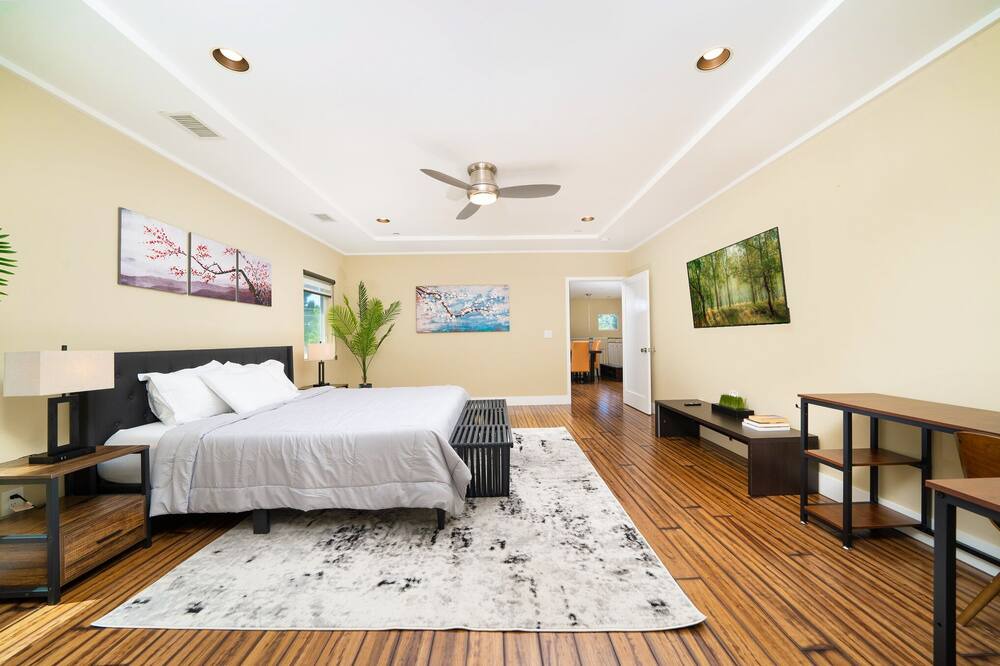 Photo of Bedroom in Fountain Valley