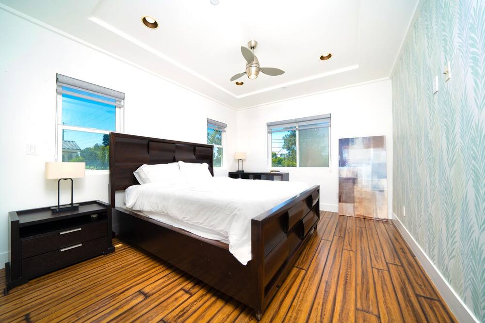 Photo of Bedroom in Fountain Valley