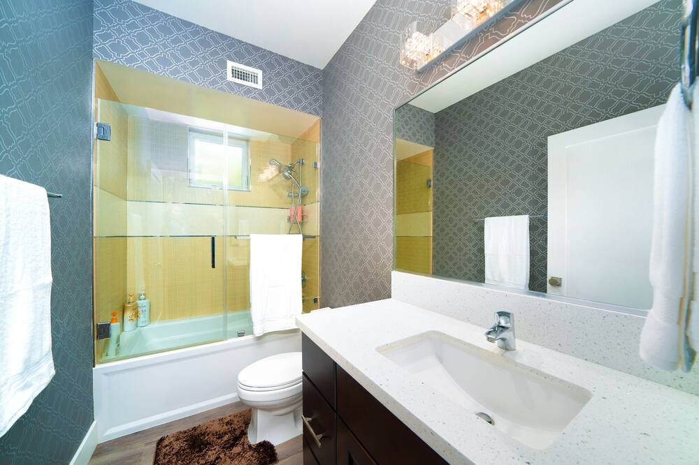Photo of Bathroom in Fountain Valley