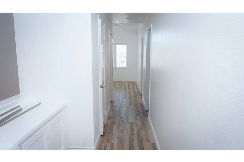 Photo of Bedroom in Harbor