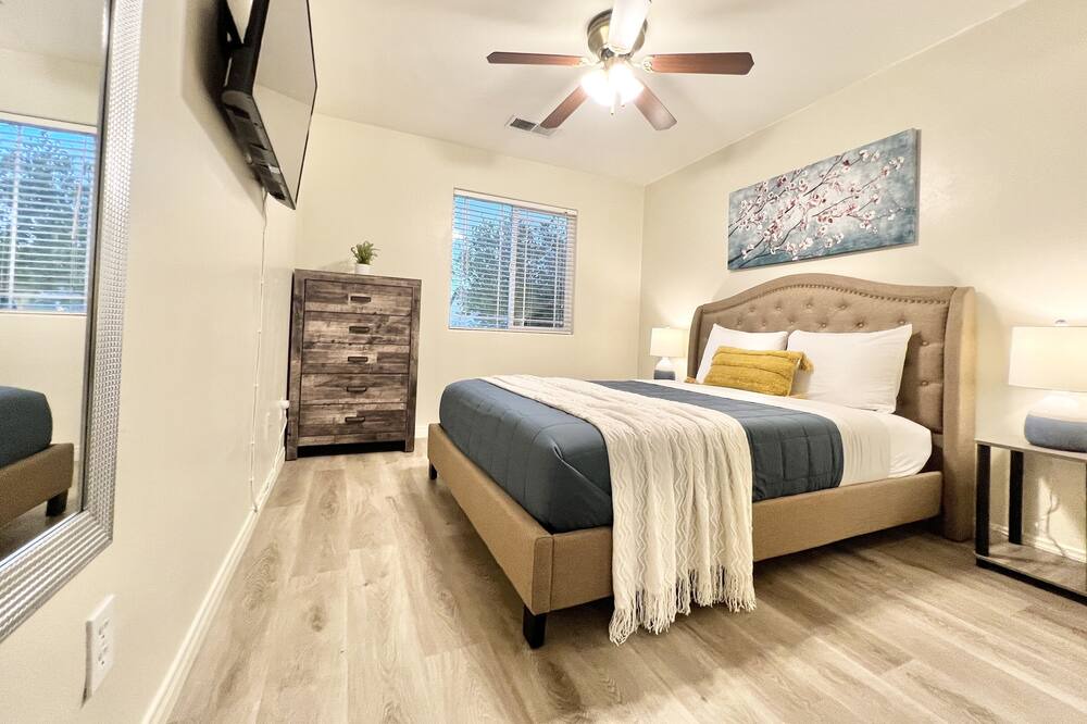 Photo of Bedroom in Rosedale