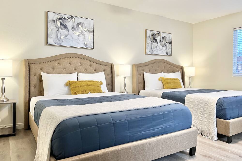 Photo of Bedroom in Rosedale