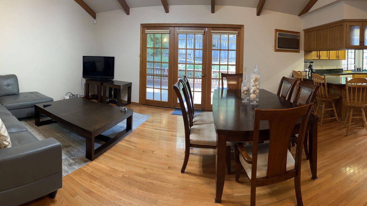 Photo of Livingroom in Twain Harte