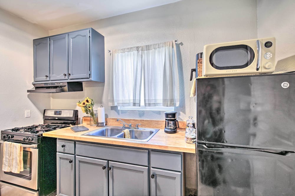 Photo of Kitchen in Compton