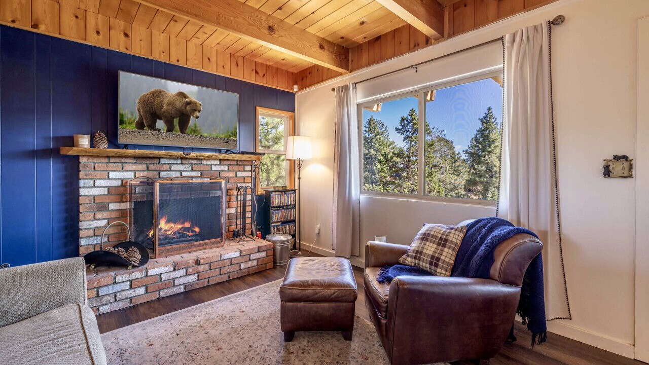 Photo of Livingroom in Whispering Forest