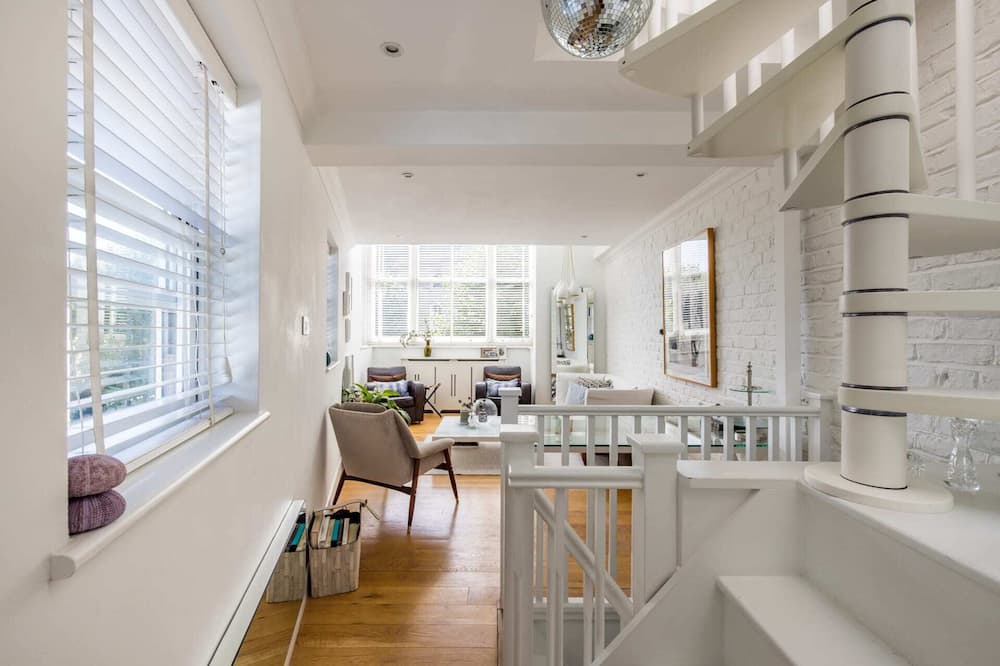 Photo of Bedroom in Primrose Hill