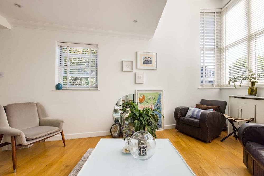 Photo of Livingroom in Primrose Hill