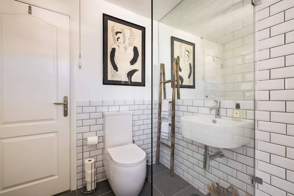 Photo of Bathroom in Primrose Hill