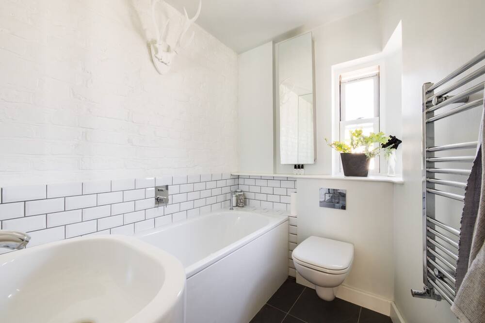 Photo of Bathroom in Primrose Hill