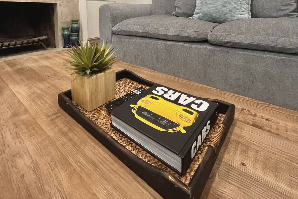 Photo of Livingroom in Lawndale