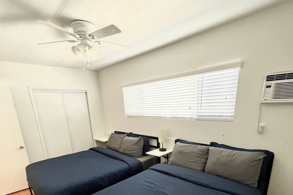 Photo of Bedroom in Lawndale