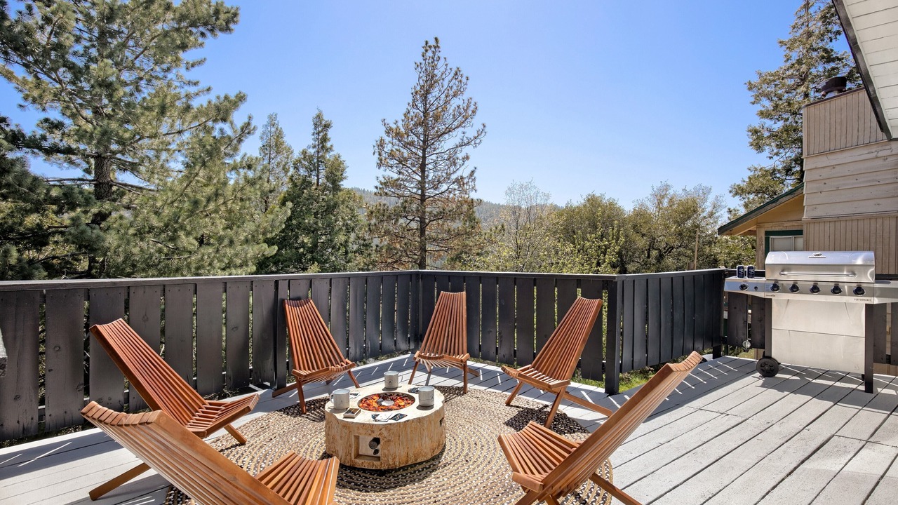Photo of Patio Balcony in Crestline