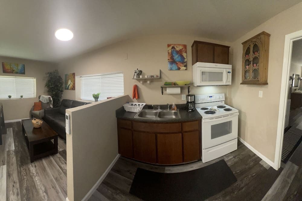 Photo of Bedroom in Springville