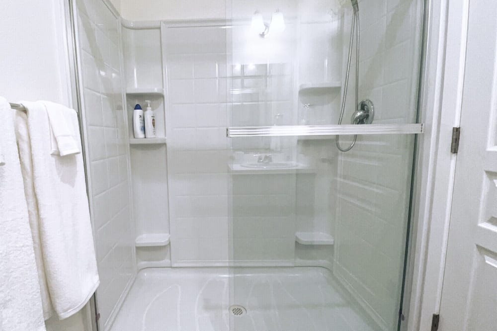 Photo of Bathroom in Visalia