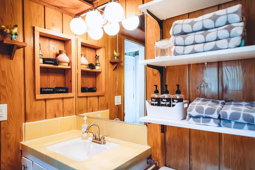 Photo of Bedroom in Lake Arrowhead