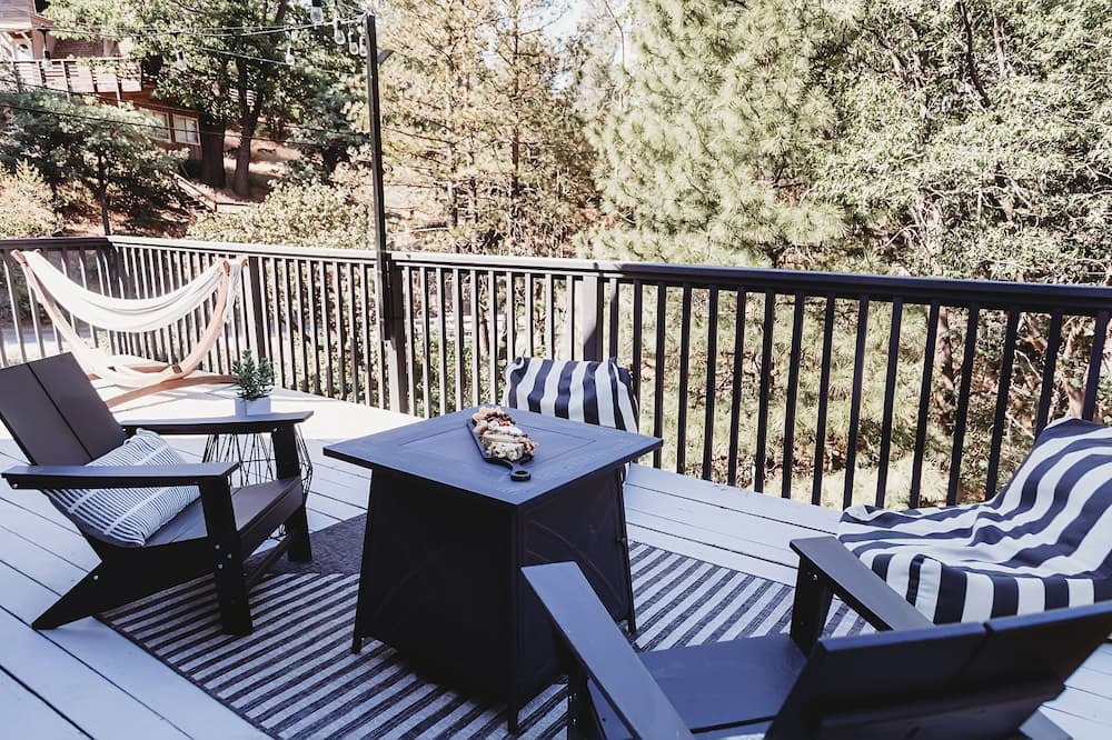 Photo of Patio Balcony in Lake Arrowhead