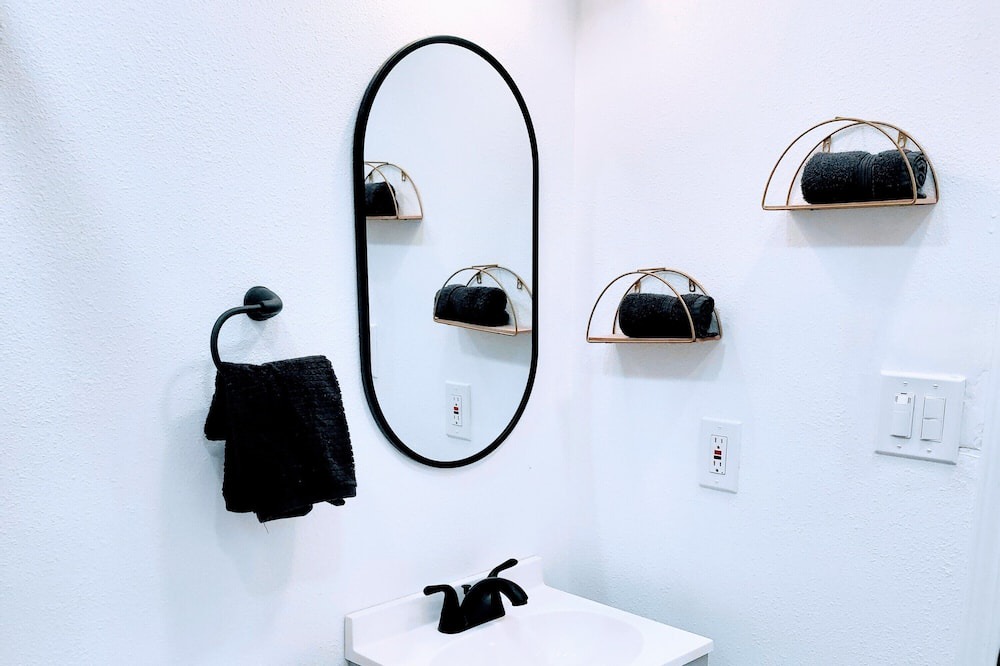 Photo of Bathroom in Cedarpines Park