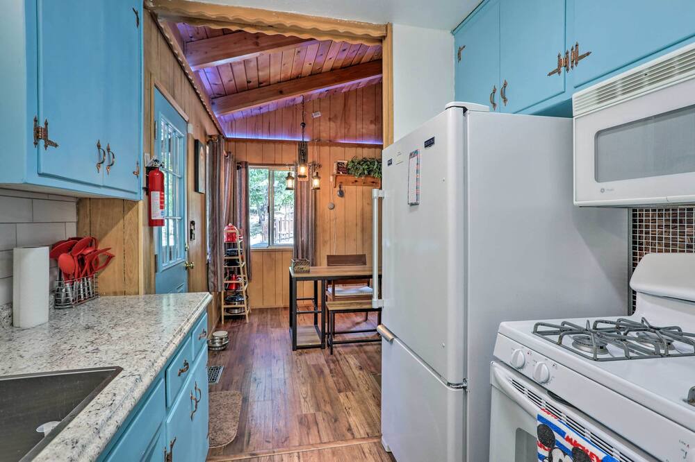 Photo of Kitchen in Running Springs