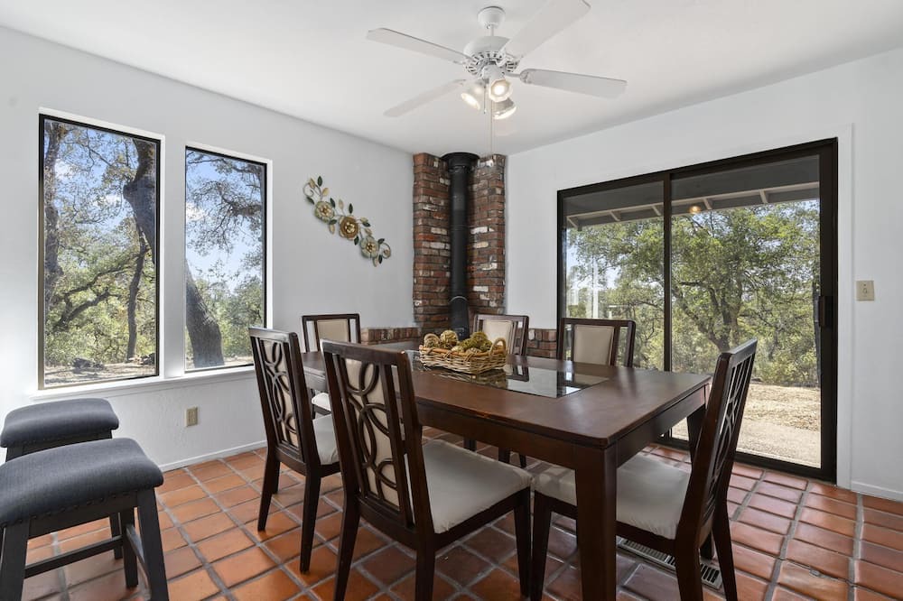 Photo of Kitchen in Rough and Ready