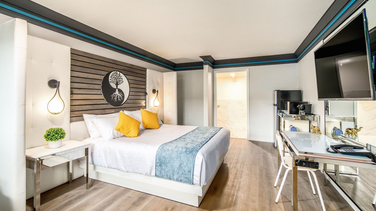 Photo of Bedroom in Bellflower