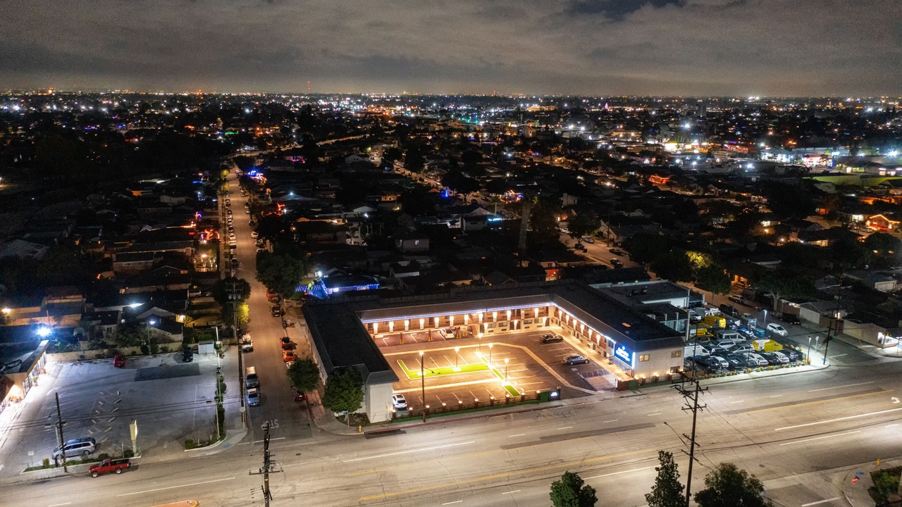 Photo of Outdoor in Bellflower