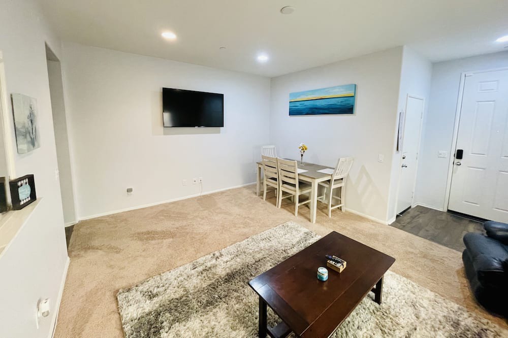 Photo of Bedroom in Mira Loma