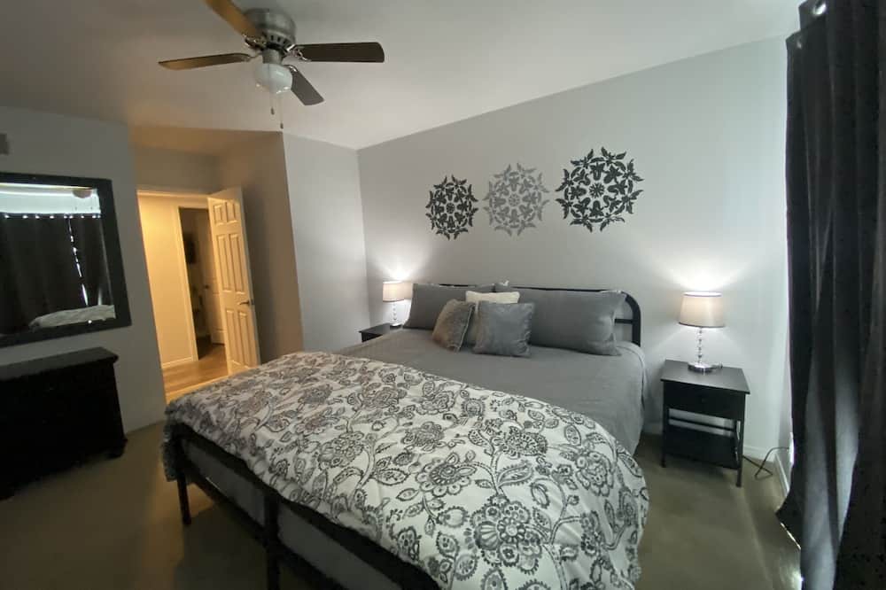 Photo of Bedroom in Simi Valley