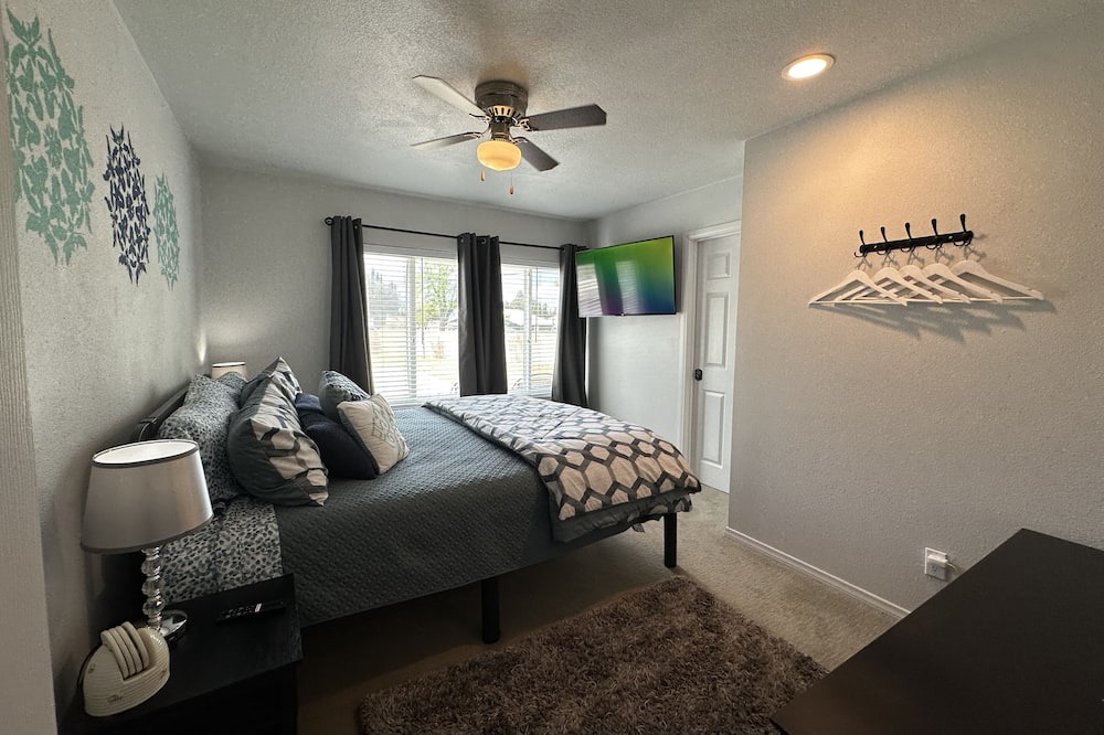 Photo of Bedroom in Simi Valley