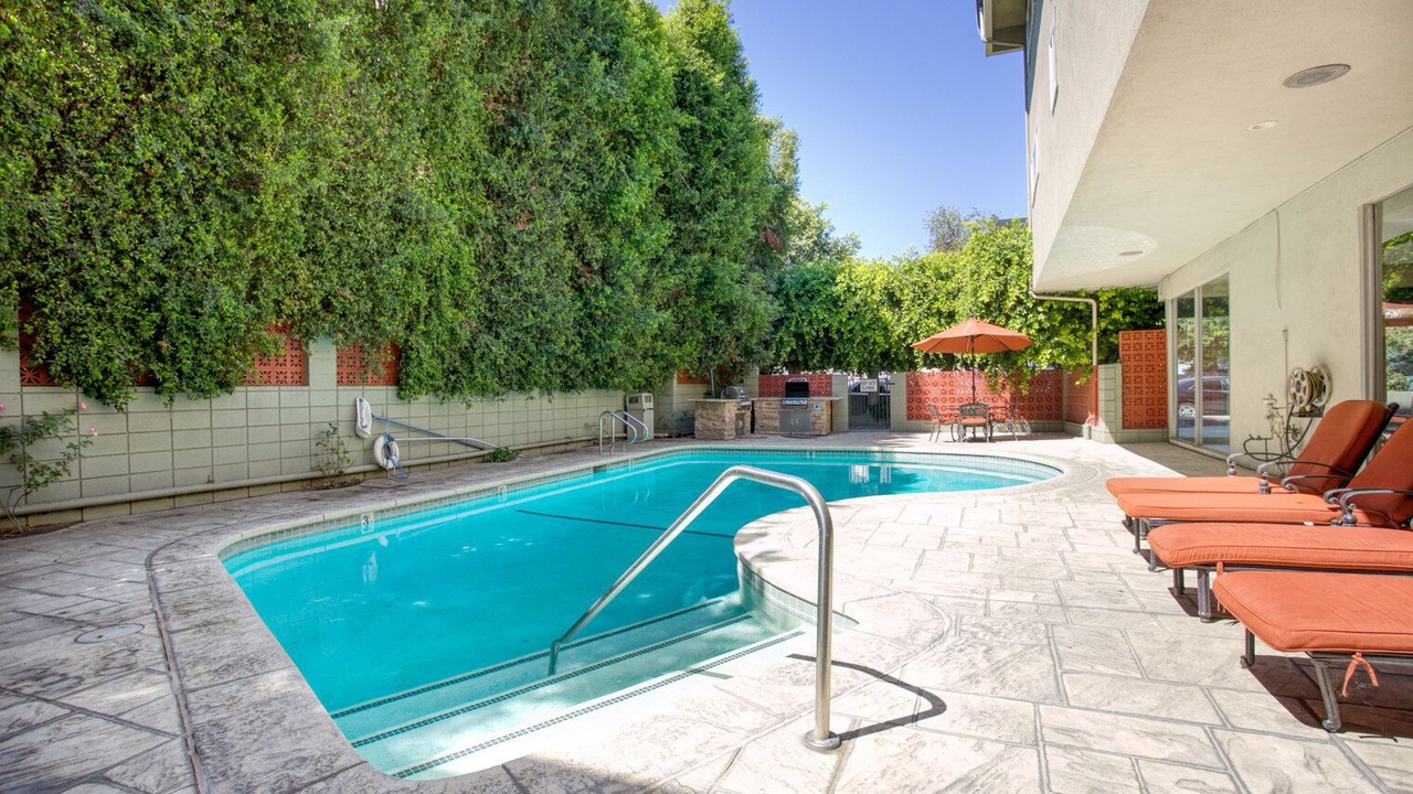 Photo of Outdoor in Encino
