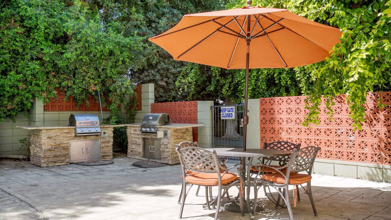 Photo of Outdoor in Encino