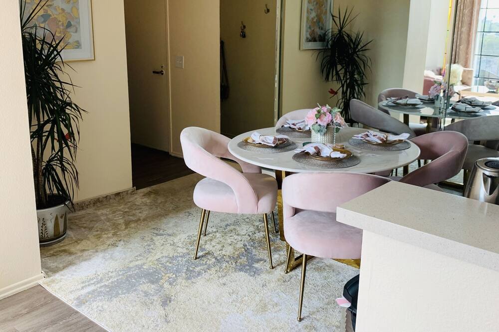 Photo of Kitchen in La Brea