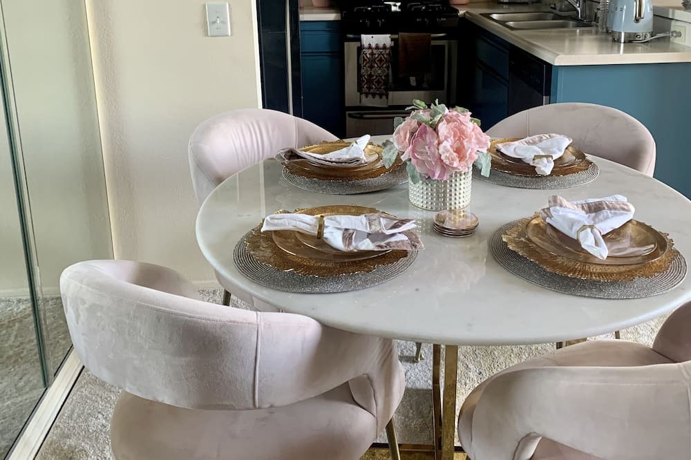Photo of Kitchen in La Brea