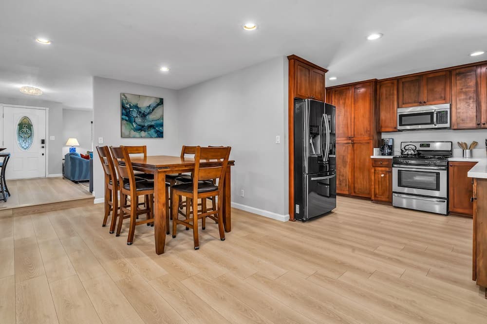 Photo of Kitchen in Lake Balboa