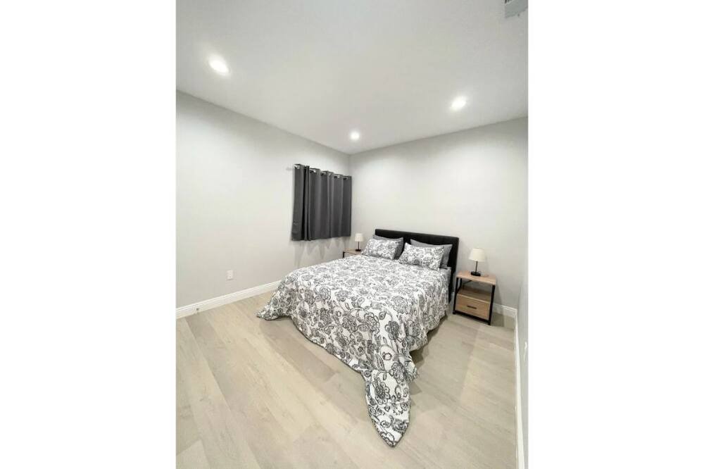 Photo of Bedroom in Fountain Valley