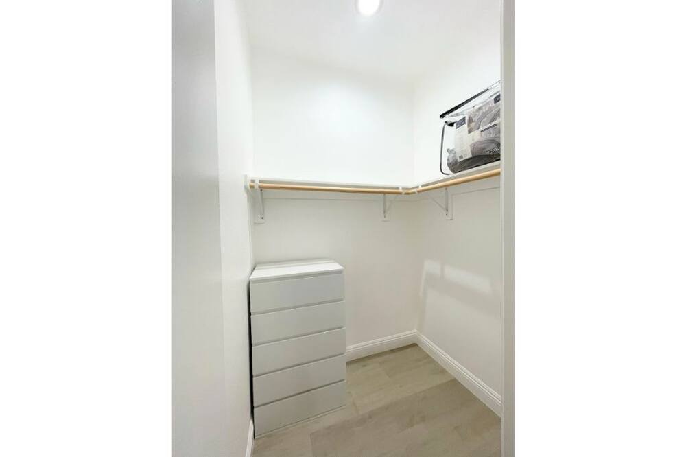 Photo of Bedroom in Fountain Valley