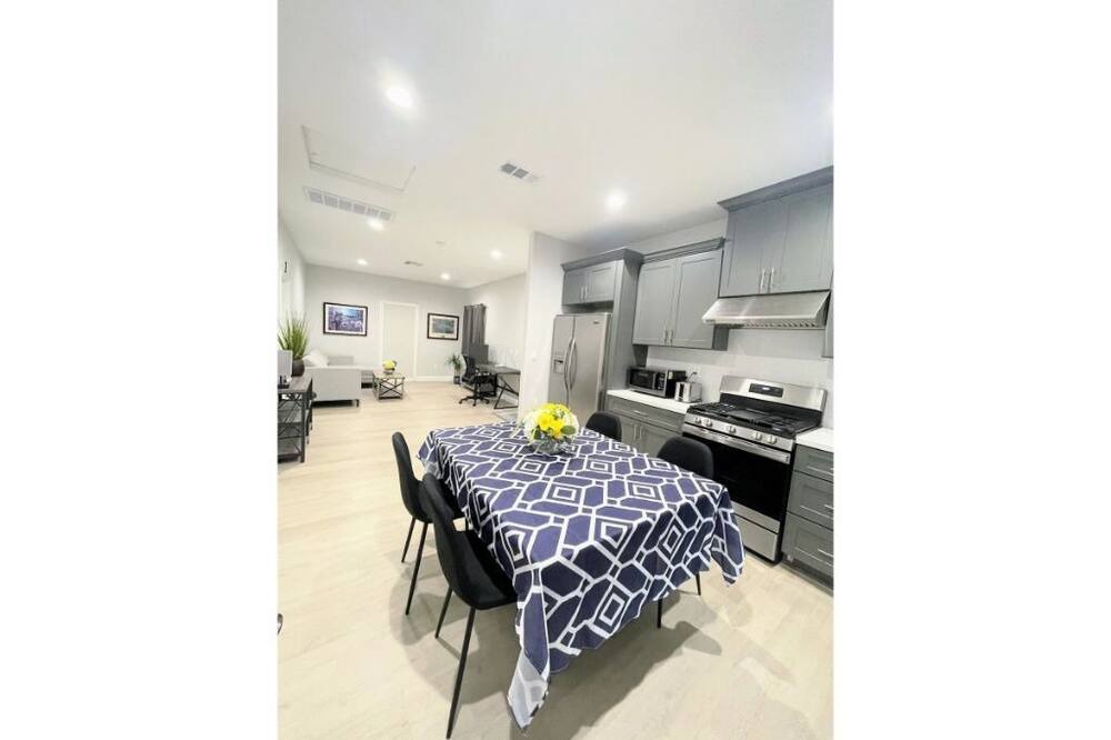 Photo of Bedroom in Fountain Valley