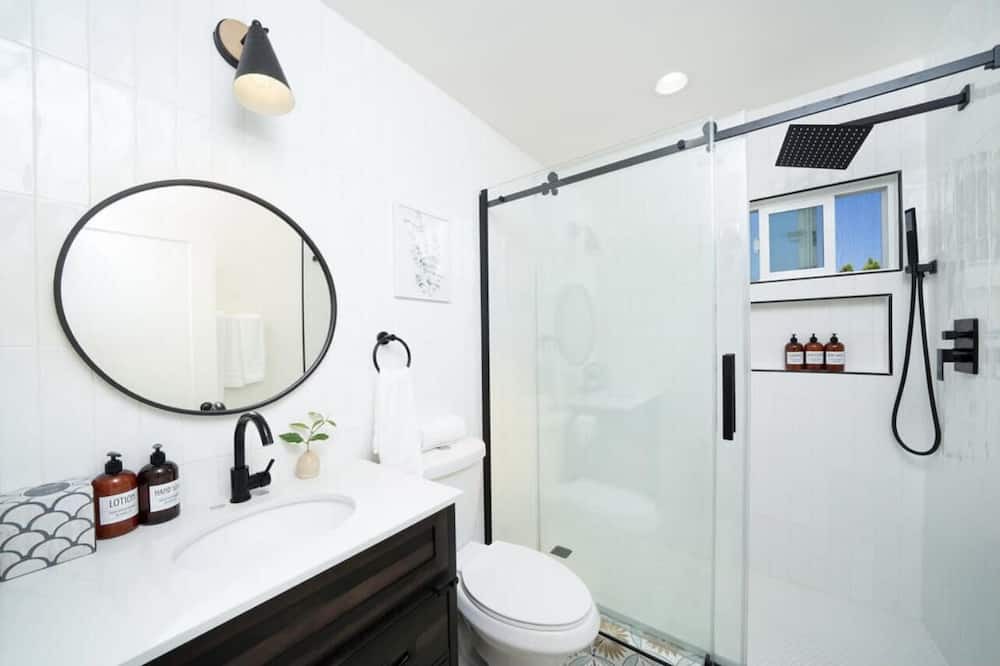 Photo of Bathroom in Southwest Anaheim