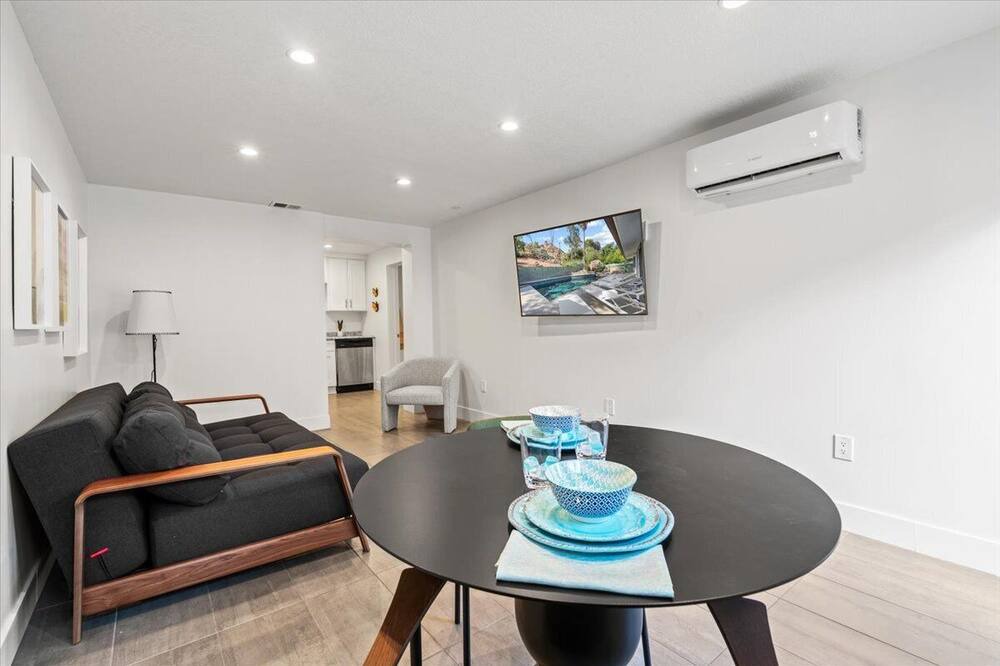 Photo of Livingroom in Downtown Riverside