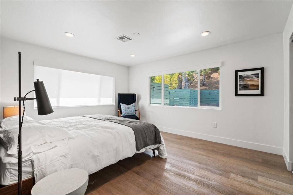 Photo of Bedroom in Downtown Riverside