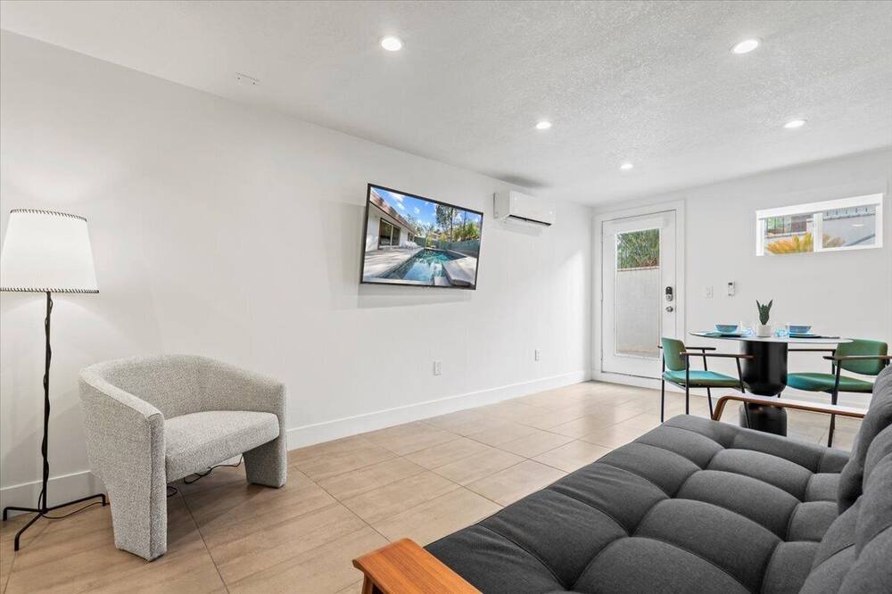 Photo of Livingroom in Downtown Riverside