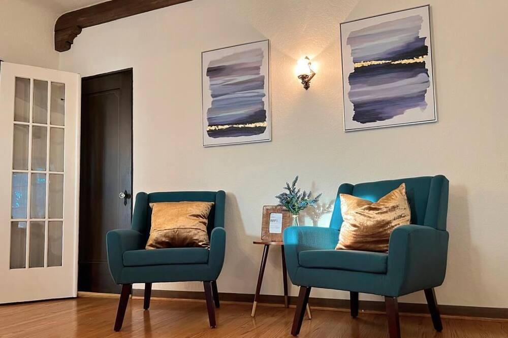 Photo of Livingroom in La Puente