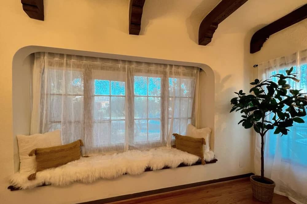 Photo of Bedroom in La Puente