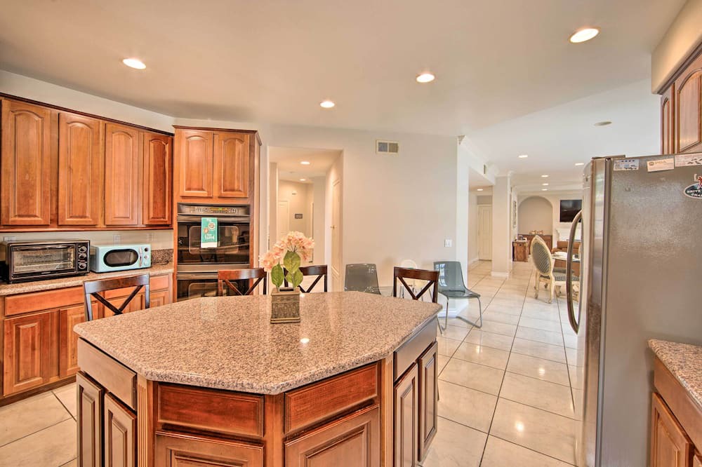 Photo of Kitchen in Covina