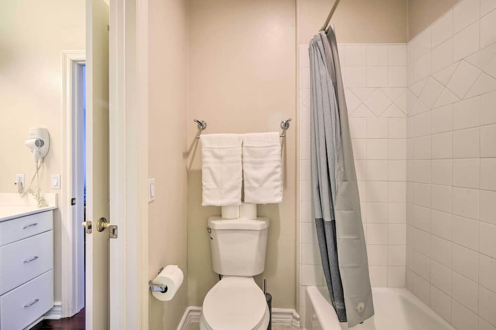 Photo of Bathroom in Covina